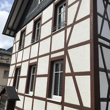 Fewo Usseln Mitte - App D - Deutsches Haus *